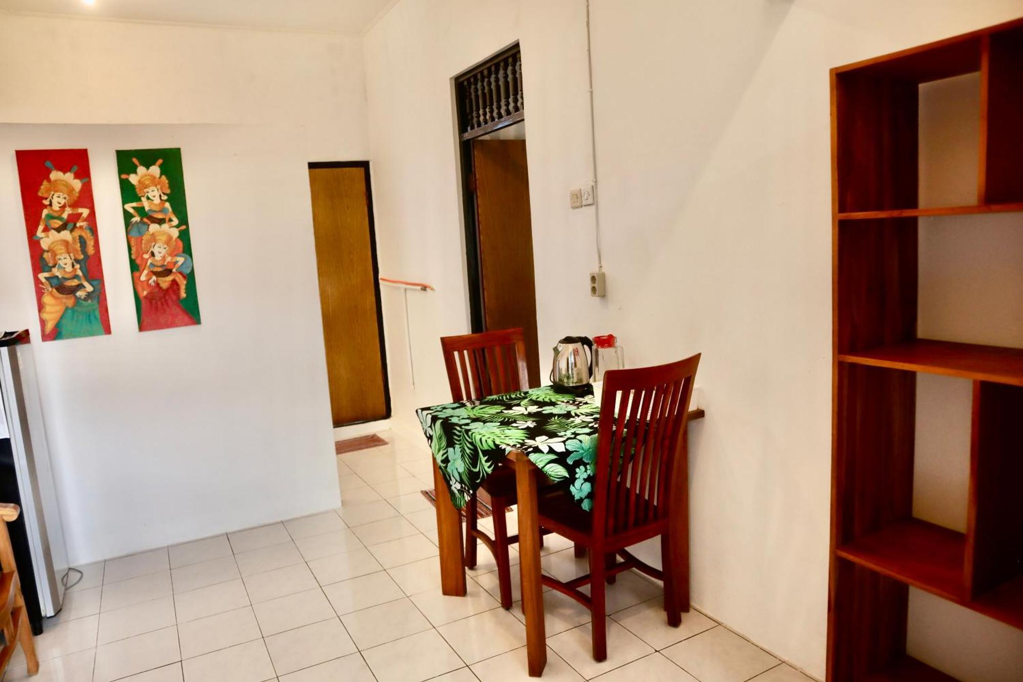 Prima - B Sanur (Bali)